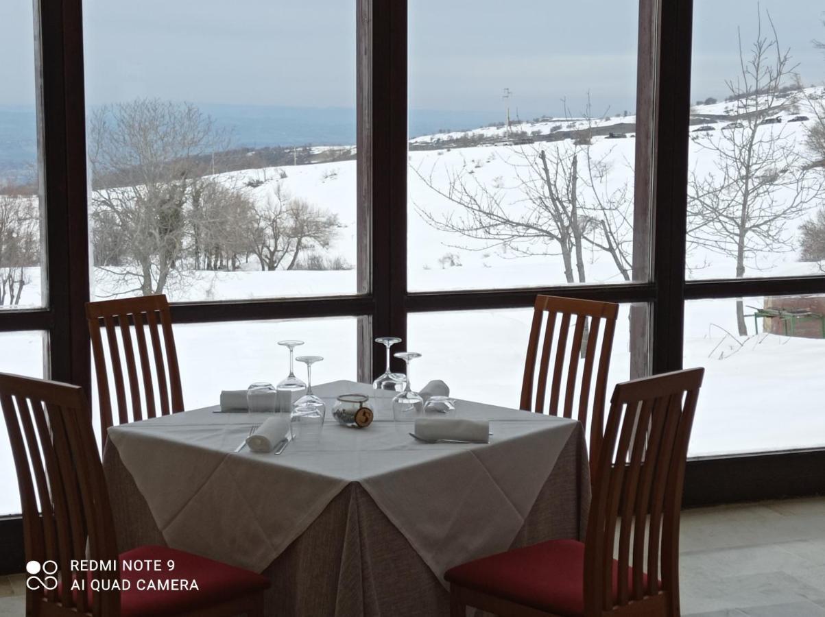 Terrae Eremis: Ristorante, Bar, B&B Roccamorice Екстериор снимка